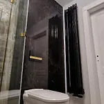 Leo Royal Apartmán *