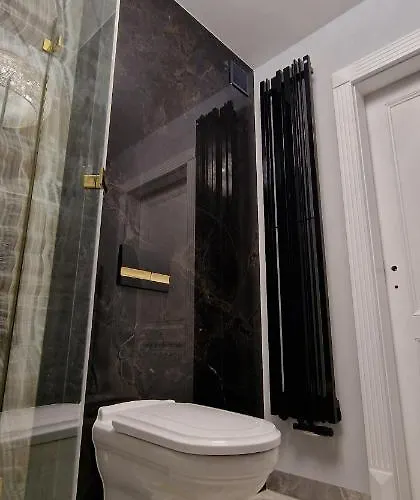 Leo Royal Apartament *