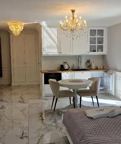 Apartman Leo Royal *